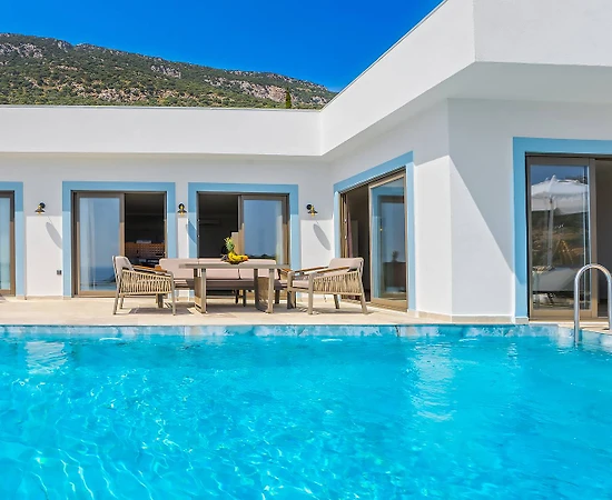 Kaş Gökçeören'de Deniz Manzaralı, Özel Havuzlu, Jakuzili Villa  - 1