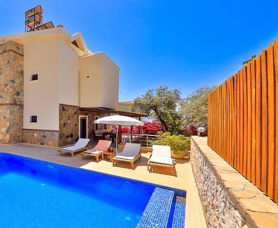 Kaş Gökseki'de Kalabalık Ailelere Uygun, Özel Havuzlu, Kiralık Villa - 1