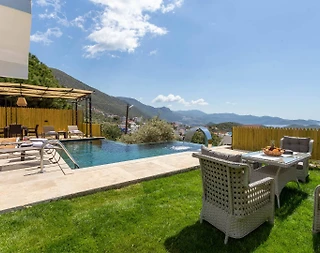 Kaş Gökseki'de Deniz Manzaralı, Özel Havuzlu, Lüks Villa - 3