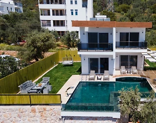 Kaş Gökseki'de Deniz Manzaralı, Özel Havuzlu, Lüks Villa - 1