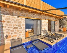 Kaş Gökseki'de Enfes Deniz Manzaralı, Özel Havuzlu, Kiralık Villa - 3