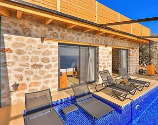 Kaş Gökseki'de Enfes Deniz Manzaralı, Özel Havuzlu, Kiralık Villa - 3