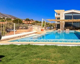 Kaş Gökseki'de Deniz ve Doğa Manzaralı, Özel Havuzlu, Lüks Villa - 3