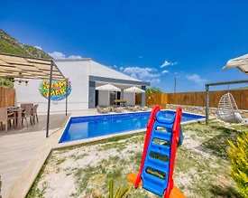 Kaş Hacıoğlan'da Sessiz Konumda, Özel Havuzlu, 2+1 Villa - 3