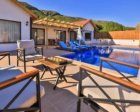 Kaş Hacıoğlan'da Yeşillikler İçerisinde, Özel Havuzlu, Bahçeli Villa - 2