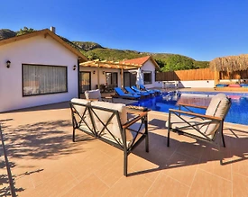 Kaş Hacıoğlan'da Yeşillikler İçerisinde, Özel Havuzlu, Bahçeli Villa - 3