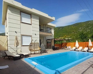 Kaş İkizce'de Geniş Ailelere Uygun, Özel Havuzlu, Kiralık Villa - 1