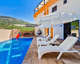 Kaş İkizce'de Gözlerden Uzak Konumda, Özel Havuzlu, 5+1 Olanaklı Villa - 2
