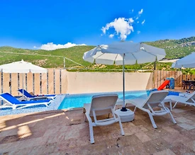 Kaş İkizce'de Gözlerden Uzak Konumda, Özel Havuzlu, 5+1 Olanaklı Villa - 3