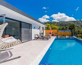 Kaş İkizce'de Huzurlu Doğada, Özel Havuz, Jakuzili Villa - 2