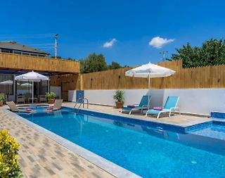 Kaş İkizce'de Sakin Konumda, Özel Havuzlu ve Jakuzili, Şık Villa - 3