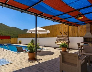 Kaş İkizce'de Sakin Konumda, Özel Havuzlu ve Jakuzili, Şık Villa - 4