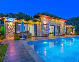 Kaş İslamlar'da Otantik Tasarımlı, Sonsuzluk Havuzlu, Konforlu Villa - 5