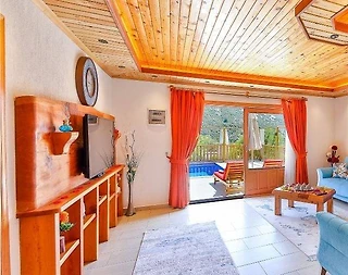 Kaş İslamlar'da Ahşap Tasarımlı, Özel Havuzlu, Jakuzili Villa - 5