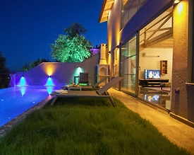 Kaş İslamlar'da Balayı Çiftlerine Uygun, Özel Havuzlu, Jakuzili Villa - 2