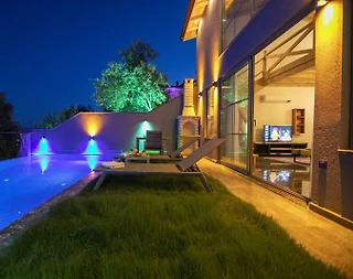 Kaş İslamlar'da Balayı Çiftlerine Uygun, Özel Havuzlu, Jakuzili Villa - 2