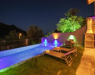 Kaş İslamlar'da Balayı Çiftlerine Uygun, Özel Havuzlu, Jakuzili Villa - 4