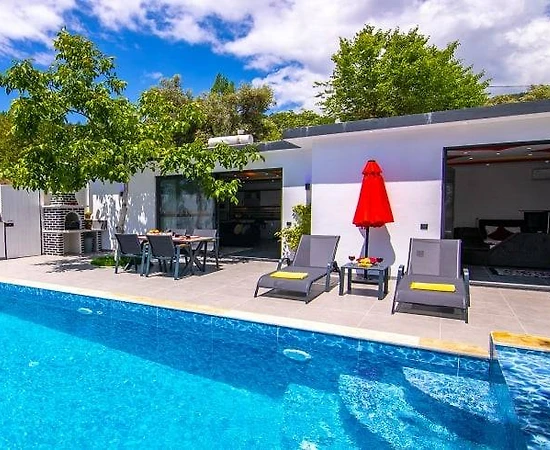 Kaş İslamlar'da Çiftlere Uygun, Özel Havuzlu, Keyifli Villa - 1