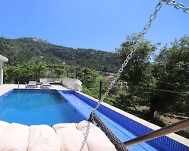 Kaş İslamlar'da Orman Manzaralı, Özel Havuzlu, Nezih Villa - 2