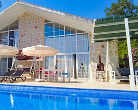 Kaş İslamlar'da Çekirdek Ailelere Uygun, Özel Havuzlu, Bahçeli Villa - 3