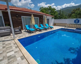 Kaş İslamlar'da Çekirdek Ailelere Uygun, Özel Havuzlu, Konforlu Villa - 4