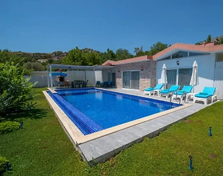 Kaş İslamlar'da Sakin Konumda, Özel Havuzlu, Modern Villa - 1