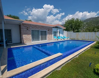 Kaş İslamlar'da Sakin Konumda, Özel Havuzlu, Modern Villa - 5