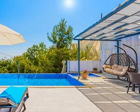 Kaş İslamlar'da Çekirdek Ailelere Uygun, Özel Havuzlu, Modern Villa - 2