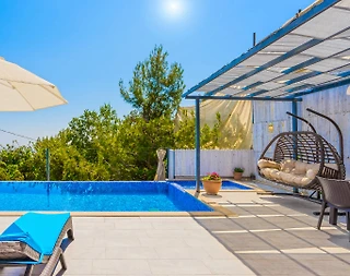 Kaş İslamlar'da Çekirdek Ailelere Uygun, Özel Havuzlu, Modern Villa - 2