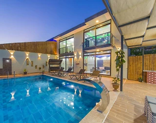 Kaş İslamlar'da Çekirdek Ailelere Uygun, Özel Havuzlu, Modern Villa - 4