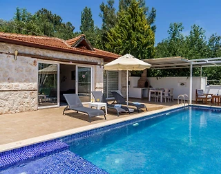 Kaş İslamlar'da Küçük Ailelere Uygun, Özel Havuzlu, Estetik Villa - 1