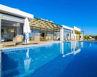 Kaş İslamlar'da Çekirdek Ailelere Uygun, Özel Havuzlu, Kiralık Villa - 1