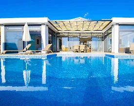 Kaş İslamlar'da Çekirdek Ailelere Uygun, Özel Havuzlu, Kiralık Villa - 3