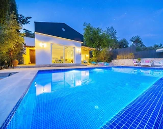 Kaş İslamlar'da Çiftlere Uygun, Özel Havuzlu, Jakuzili, Modern Villa - 2