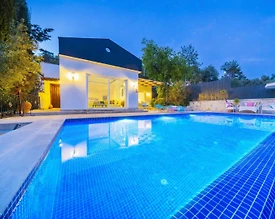 Kaş İslamlar'da Çiftlere Uygun, Özel Havuzlu, Jakuzili, Modern Villa - 2
