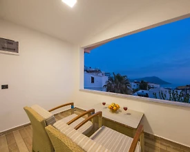 Kaş İslamlar'da Deniz Manzaralı, Isıtmalı Havuzlu, Balayı Suiti - 2