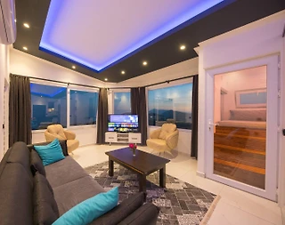 Kaş İslamlar'da Deniz Manzaralı, Isıtmalı Havuzlu, Balayı Suiti - 3