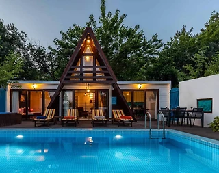 Kaş İslamlar'da Deniz Manzaralı, Özel Havuzlu, Jakuzili, Kiralık Villa - 1