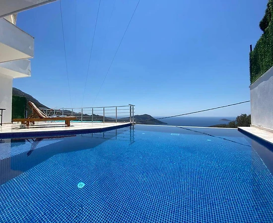 Kaş İslamlar'da Deniz Manzaralı, Özel Havuzlu, Jakuzili Villa - 1