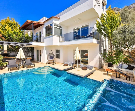 Kaş İslamlar'da Deniz Manzaralı, Özel Havuzlu, Konforlu Villa - 1