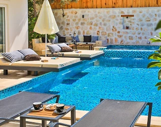 Kaş İslamlar'da Deniz Manzaralı, Özel Havuzlu, Konforlu Villa - 2