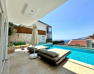Kaş İslamlar'da Deniz Manzaralı, Özel Havuzlu, Konforlu Villa - 3