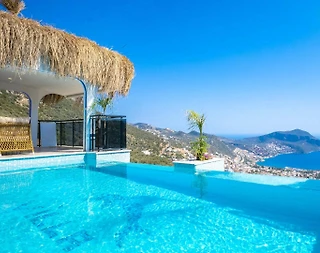 Kaş İslamlar'da Deniz Manzaralı, Sonsuzluk Havuzlu, 4 Kişilik Villa - 2