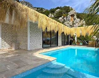 Kaş İslamlar'da Deniz Manzaralı, Sonsuzluk Havuzlu, 4 Kişilik Villa - 4