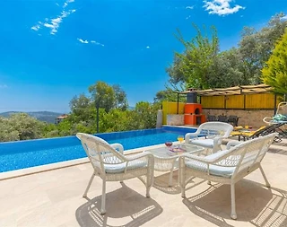 Kaş İslamlar'da Doğa İçerisinde, Açık ve Kapalı Havuzlu, Şık Villa - 4