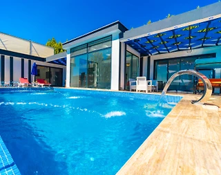 Kaş İslamlar'da Doğa İçerisinde, Isıtmalı Havuzlu, Tatil Villası - 1