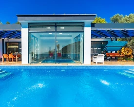 Kaş İslamlar'da Doğa İçerisinde, Isıtmalı Havuzlu, Tatil Villası - 3