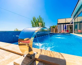 Kaş İslamlar'da Doğa İçerisinde, Isıtmalı Havuzlu, Tatil Villası - 5