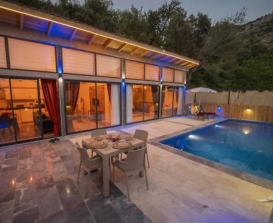 Kaş İslamlar'da Doğa İçerisinde, Özel Havuzlu, Jakuzili Villa - 1