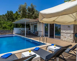 Kaş İslamlar'da Doğa İle İç İçe, Özel Havuzlu, Kiralık Villa - 2